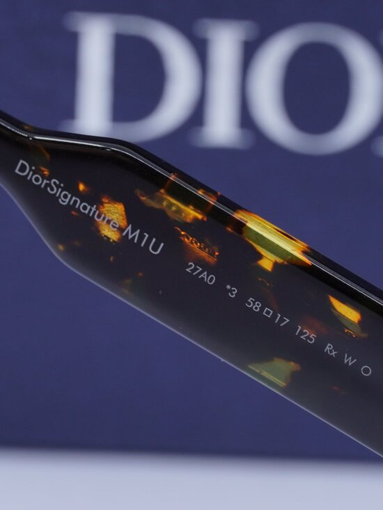 Dior DIORSIGNATURE M1U 27A0 Aviator Sunglasses – Havana / Grey main image 5